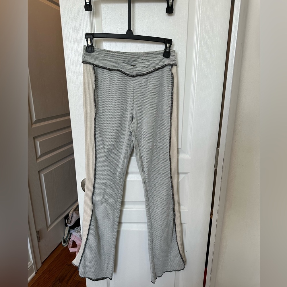 Urban Outfitters “out from under” yoga pants